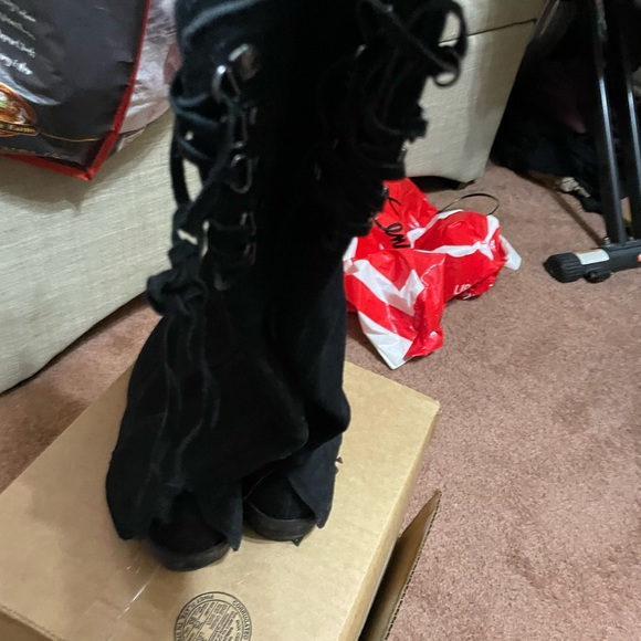 Naughty Monkey black suede tall boot size 8 - Picture 6 of 6